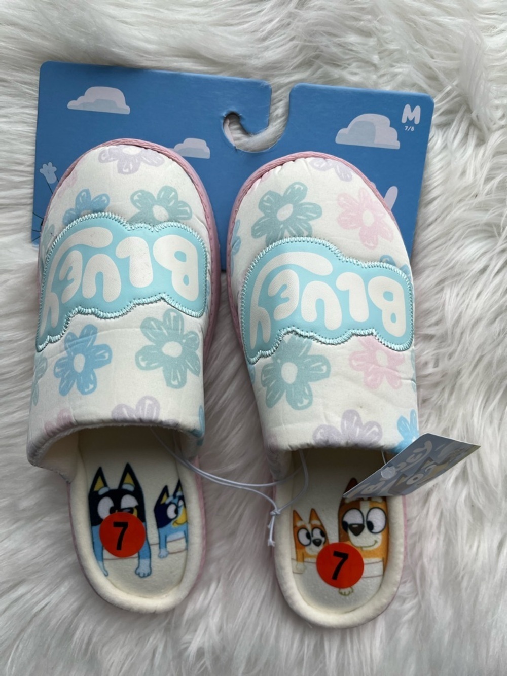🆕 Bluey and Bingo Sippers Women’s Size 7